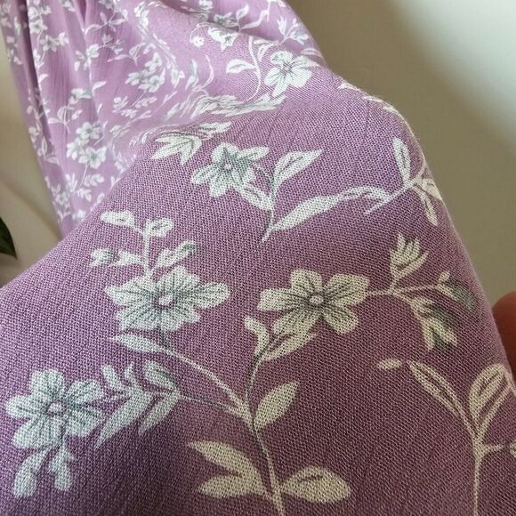 EUC HAYDEN LOS ANGELES LAVENDER FLORAL MIDI DRESS SIZE M - Picture 11 of 16